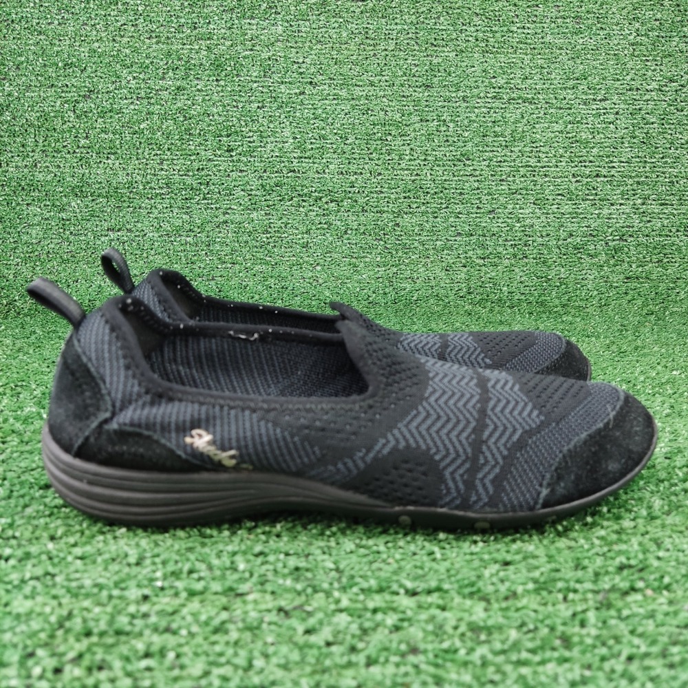 Skechers Sneakers Womens 7 Black Classic Fit Air-Cooled Memory Foam Slip On Knit